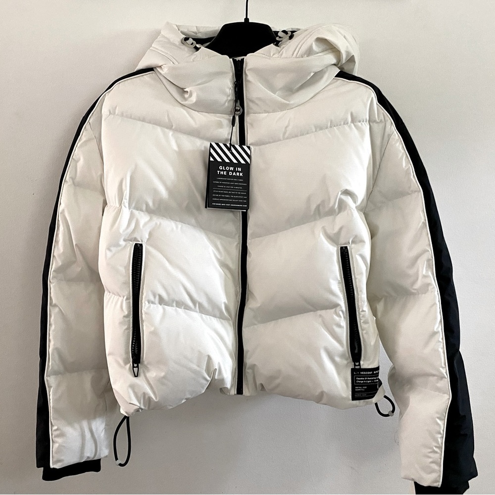 NWT Andrew Marc Size M Men’s Ghost Luminescent Puffer Jacket